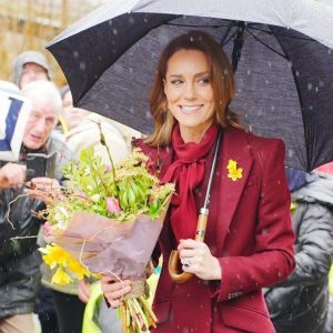 Princess Catherine with Welsh grown flower bouquet